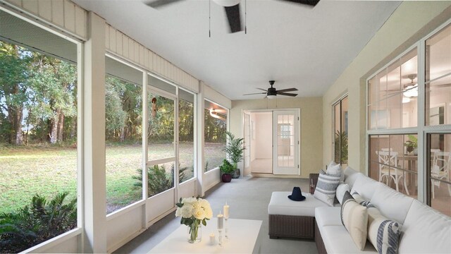 sunroom with ceiling fan