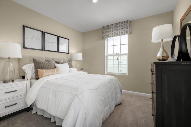 bedroom with carpet flooring