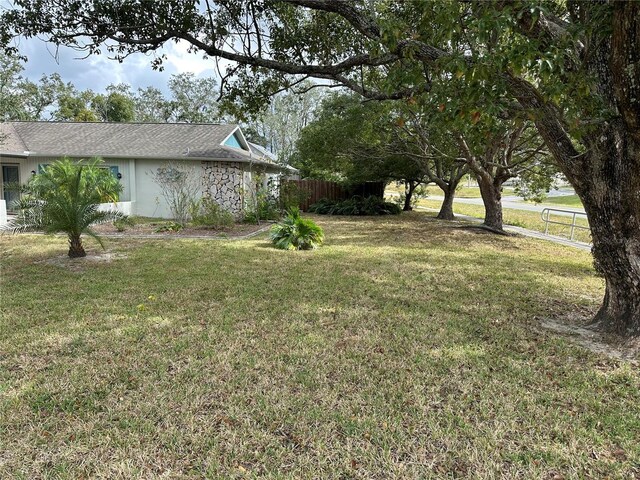8353 Forest Oaks Blvd, Spring Hill, FL 34606 - view of yard