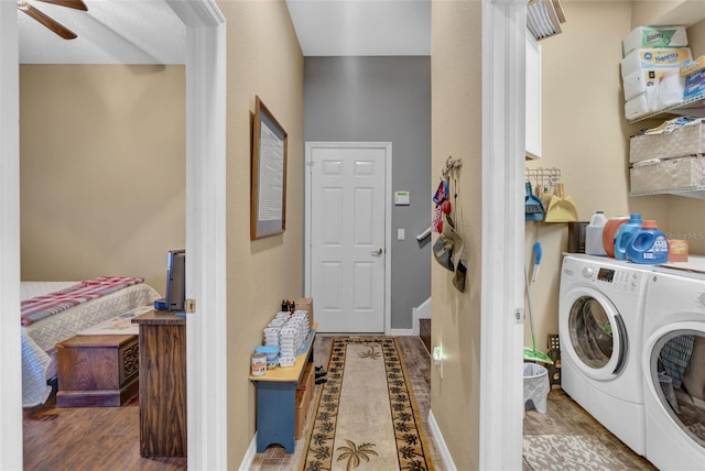 2533 Wood Pointe Dr, Holiday, FL 34691 - washroom with washer and clothes dryer, wood finished floors, and a ceiling fan
