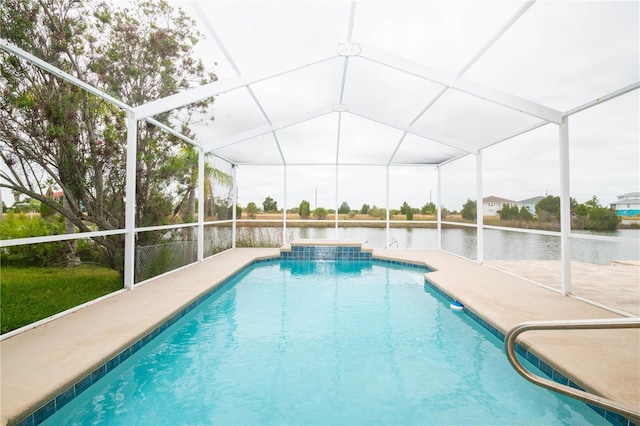 view of swimming pool featuring a lanai, a water view, a patio, and a hot tub