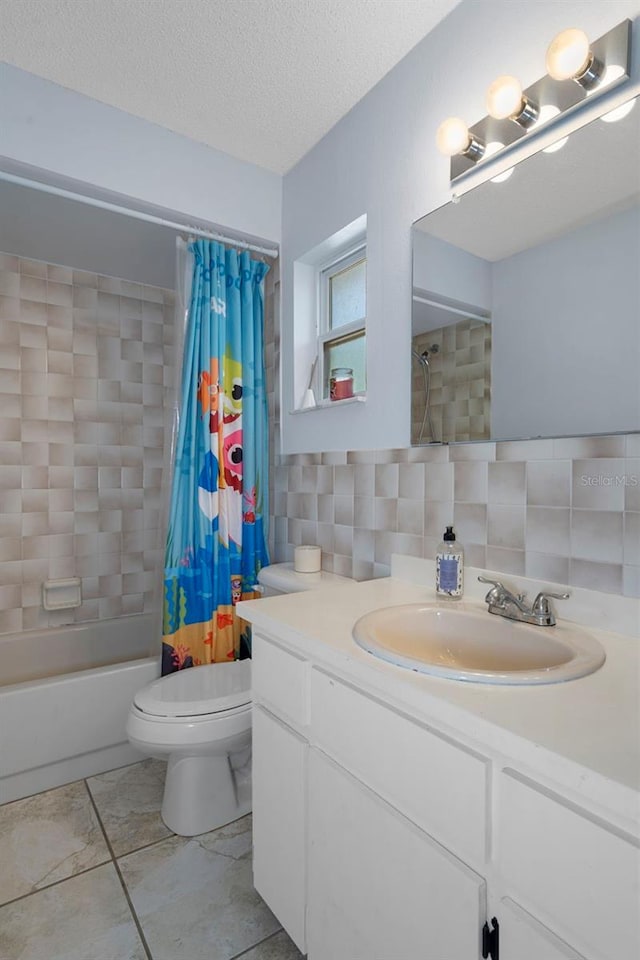 full bathroom featuring decorative backsplash, shower / tub combo, vanity, a textured ceiling, and toilet