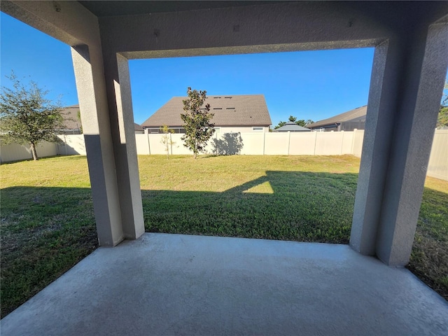 view of yard with a patio area