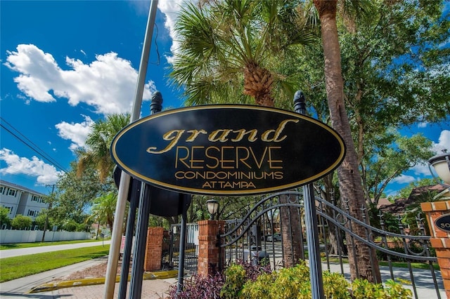 8718 Mallard Reserve Dr Unit 202, Tampa, FL 33614 - photo 2