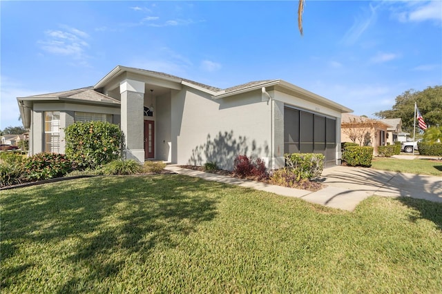 view of front of property with a front yard