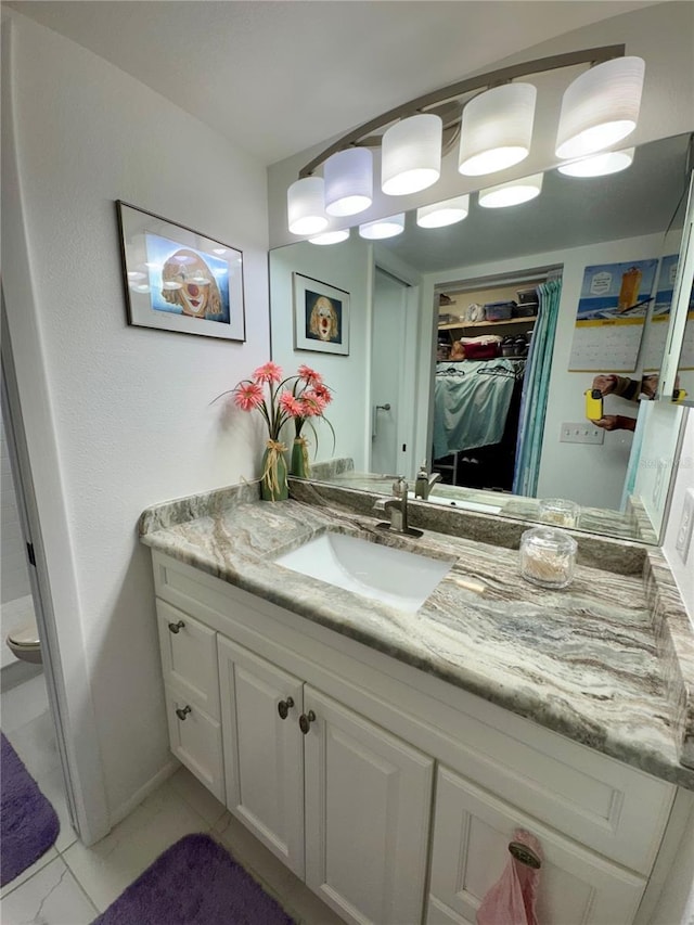 bathroom with vanity