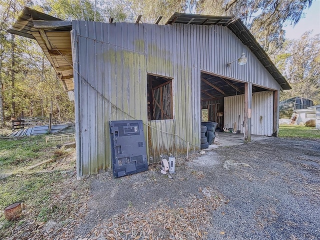 view of outdoor structure