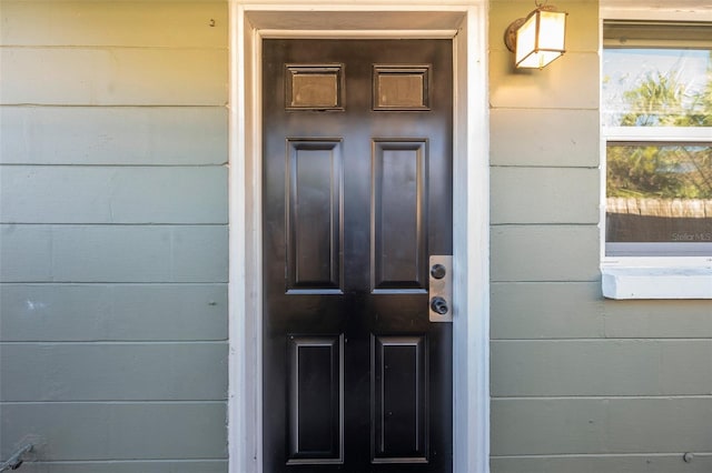 view of property entrance