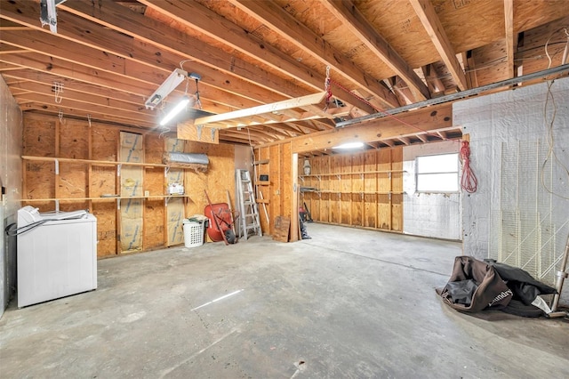 basement featuring washer / dryer