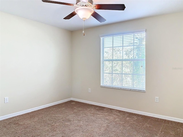 empty room with ceiling fan