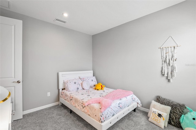 bedroom featuring carpet floors