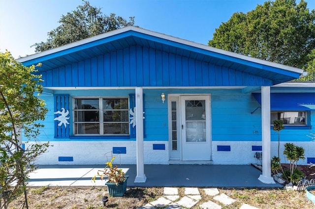 bungalow-style house with a porch