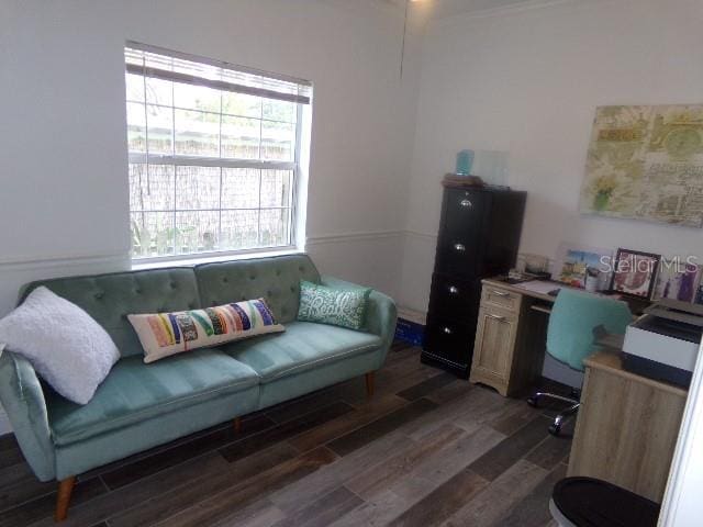 office area with dark wood-style floors