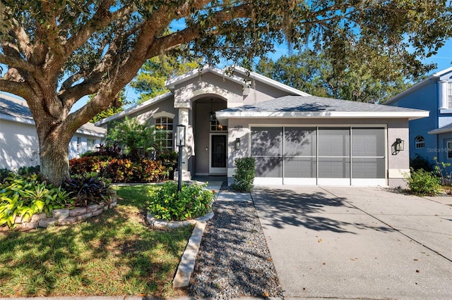 view of front of house featuring a garage