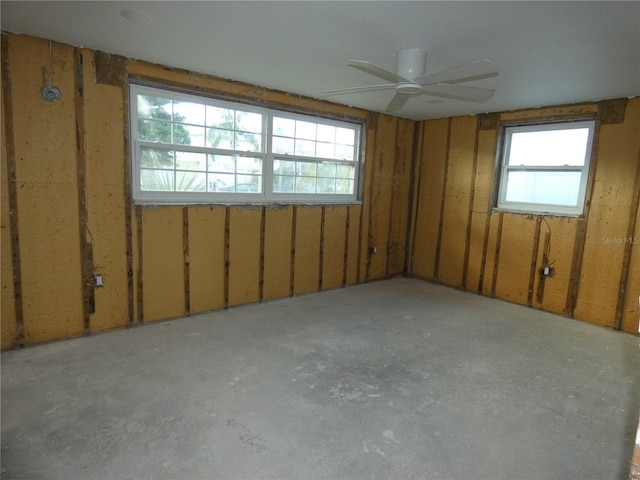 spare room featuring ceiling fan