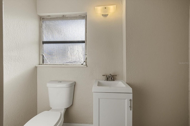 106 Aurora St E, Venice, FL 34285 - bathroom with toilet and vanity