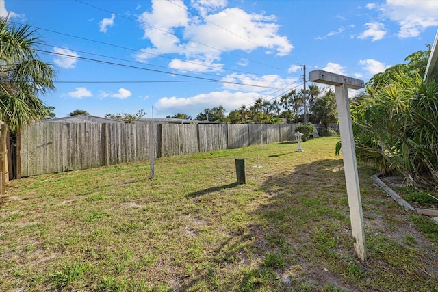 106 Aurora St E, Venice, FL 34285 - view of yard featuring fence