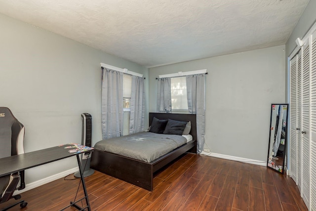 bedroom with a textured ceiling