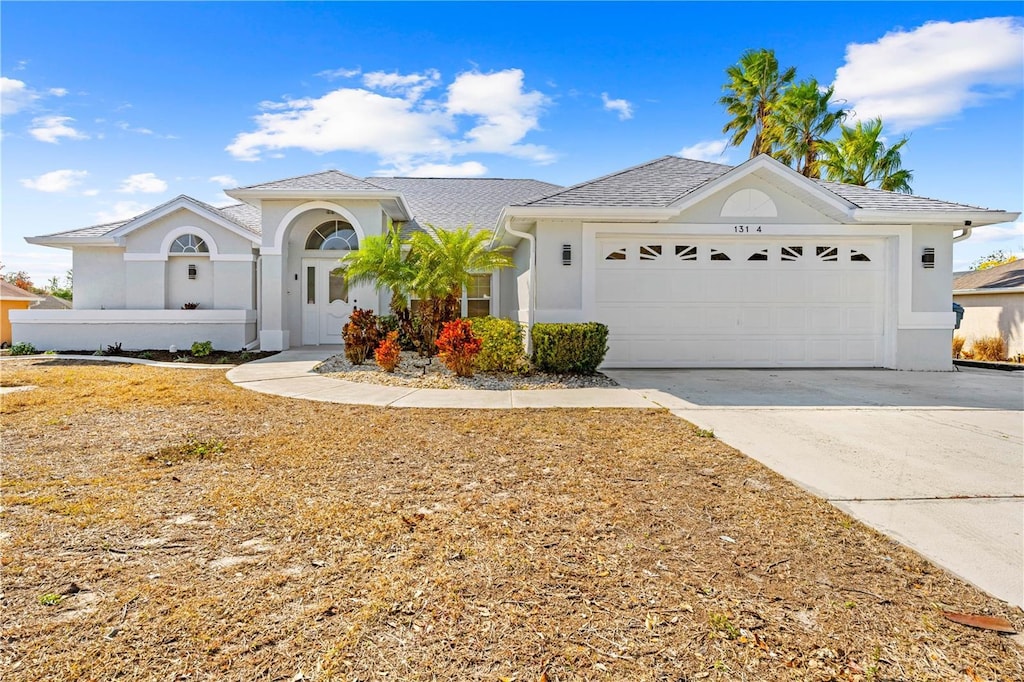 view of front of house featuring a garage