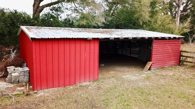 view of outdoor structure