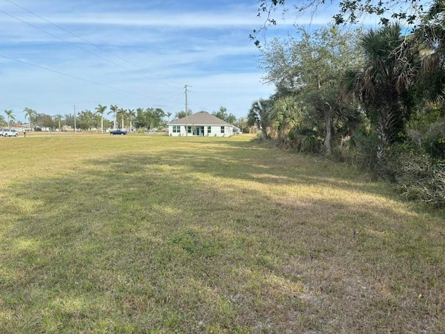 Listing photo 3 for 25251 Doredo Dr, Punta Gorda FL 33955