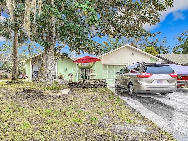 view of front of house with a garage