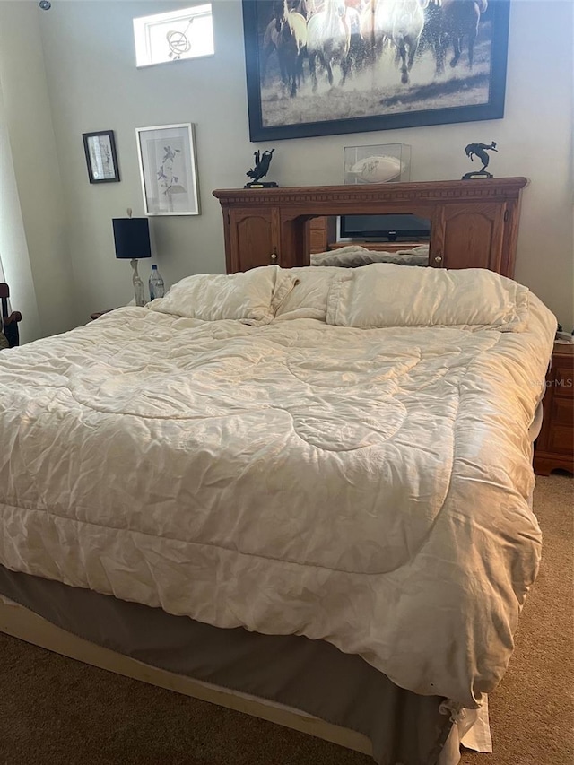 bedroom with carpet flooring