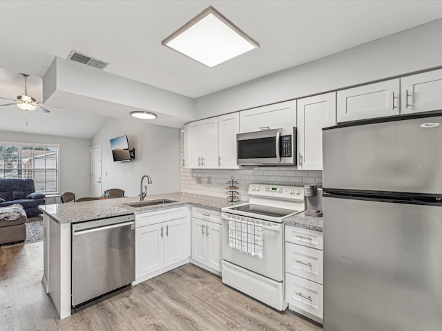 6428 Gloria Dr Unit 26, New Port Richey, FL 34653 - photo 10