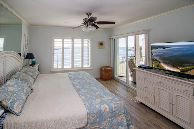 bedroom featuring crown molding, access to outside, light hardwood / wood-style floors, and ceiling fan