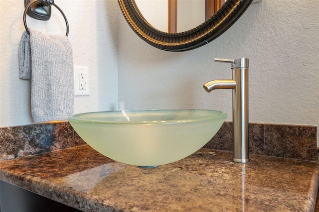 bathroom featuring sink