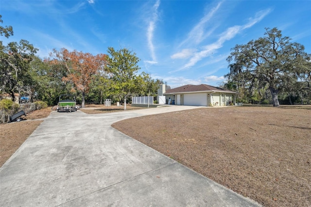 view of front facade with a garage