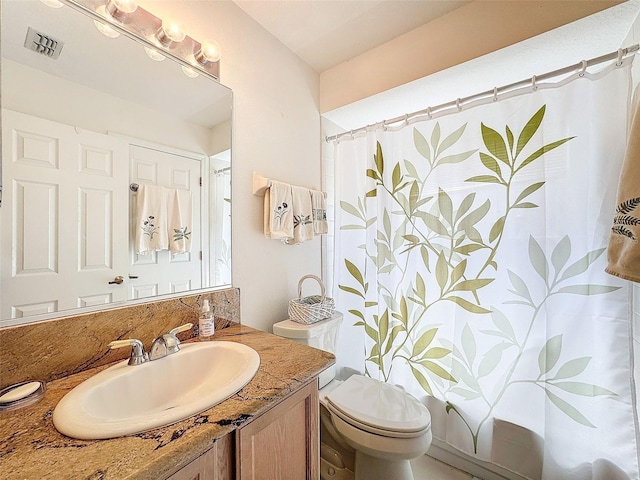 1203 Clays Trl Unit 406, Oldsmar, FL 34677 - full bath with visible vents, vanity, toilet, and shower / bathtub combination with curtain