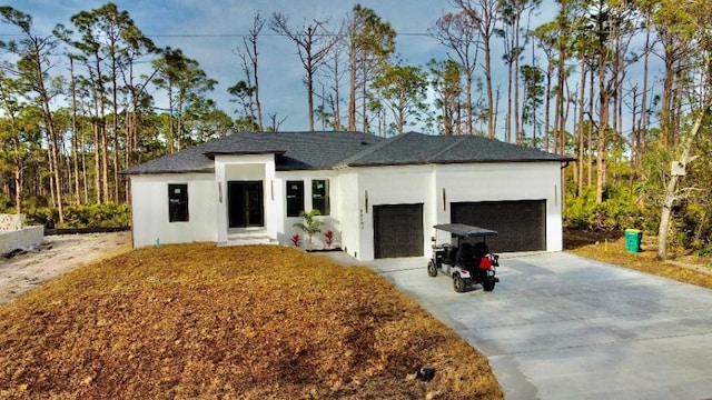 view of front facade with a garage