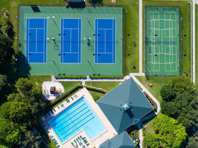 birds eye view of property