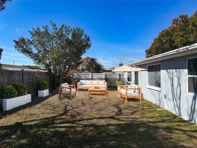 view of yard with an outdoor hangout area