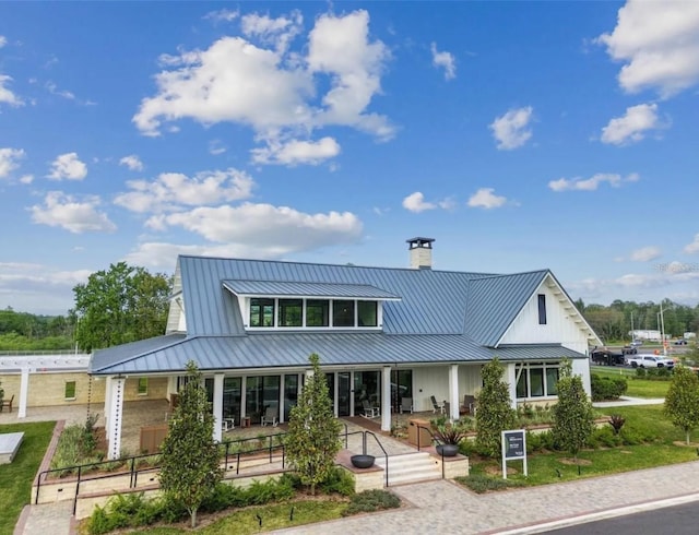 view of front of house with a porch