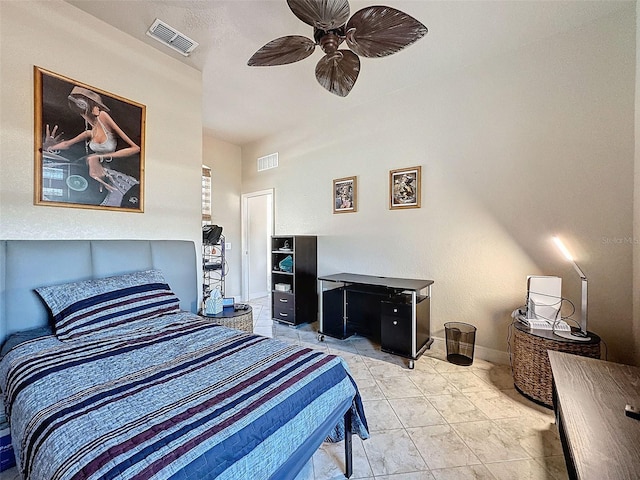 bedroom with ceiling fan