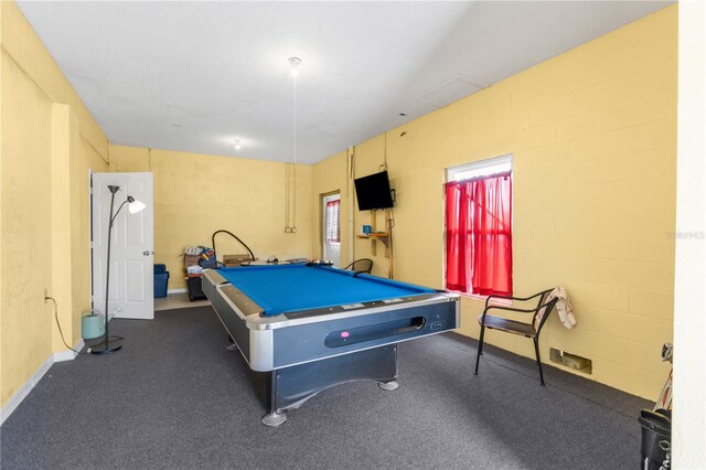 playroom with pool table