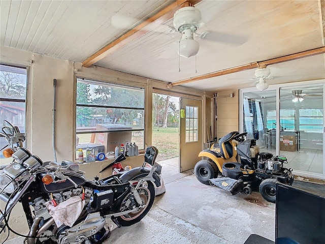 exercise area featuring ceiling fan