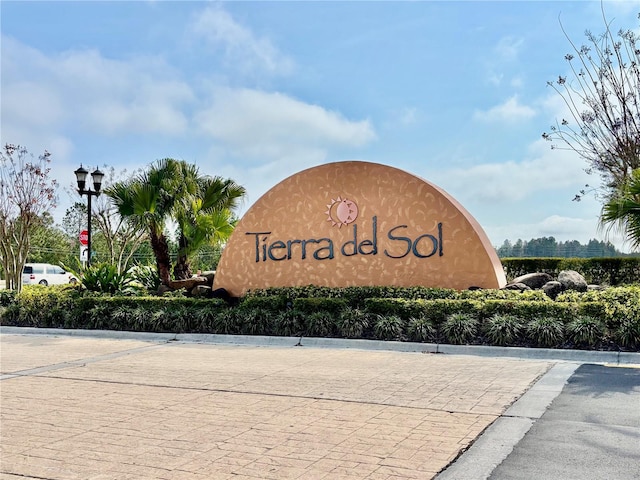 18819 Sunterra Dr, Land O Lakes, FL 34638 - view of community / neighborhood sign