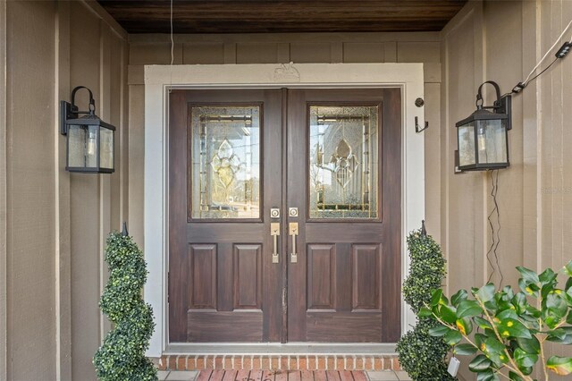 view of property entrance