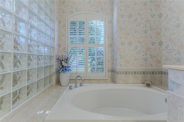 bathroom featuring a washtub