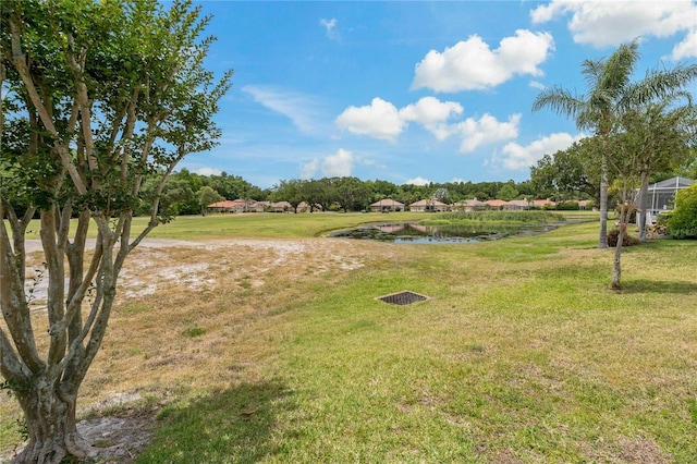 view of yard featuring a water view