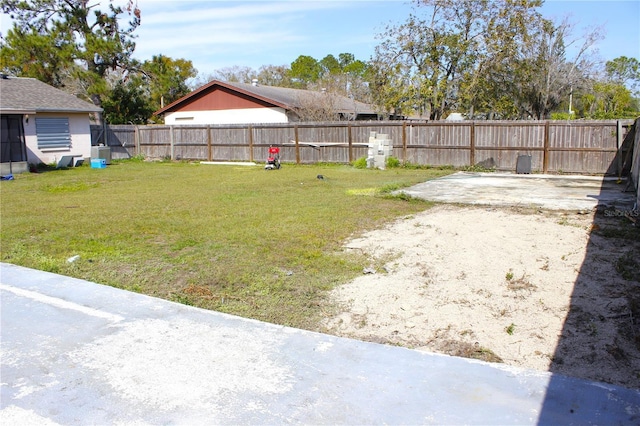 view of yard with a patio