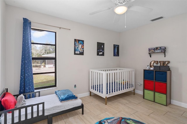 bedroom with ceiling fan