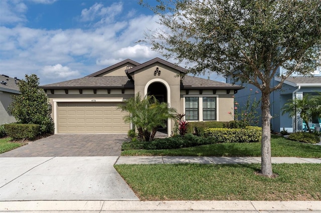 view of front of house featuring a garage