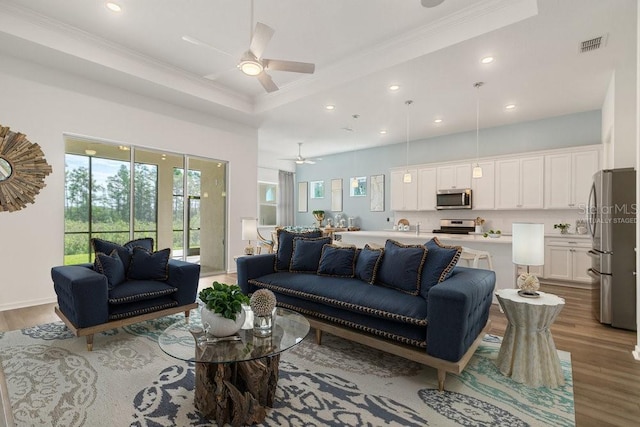 18629 Coastal Shore Ter, Land O Lakes, FL 34638 - photo 3
