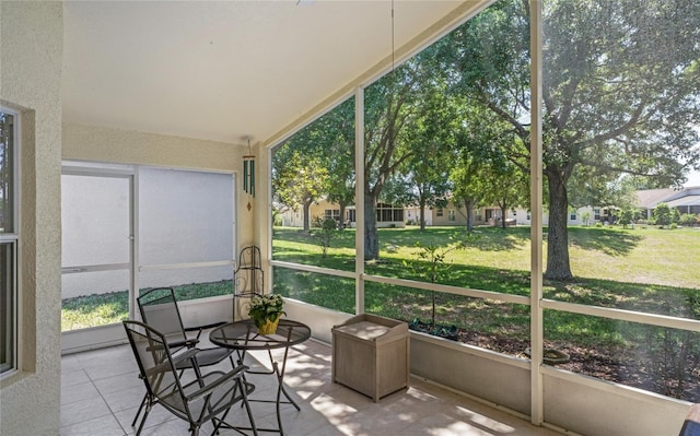 view of sunroom / solarium