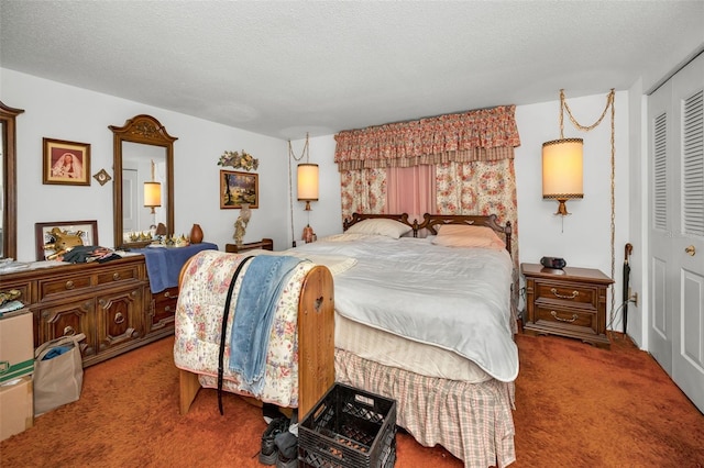 carpeted bedroom featuring a closet