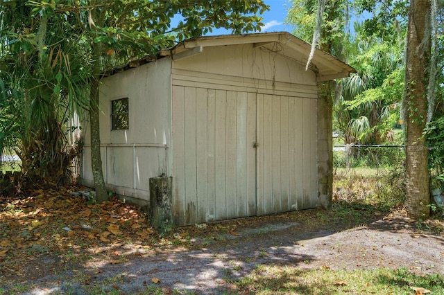 view of outbuilding